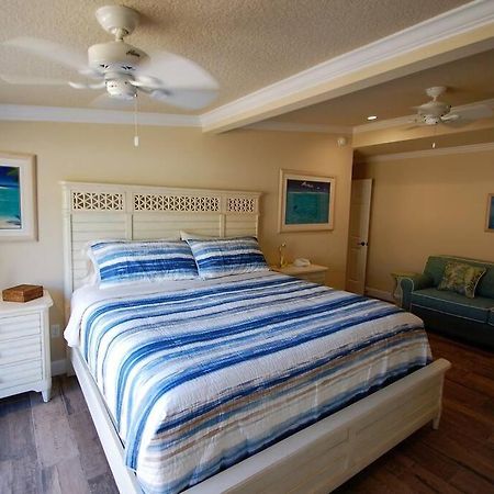 קוקו ביץ' Bahamian Cottage - Heated Pool Walk To The Beach מראה חיצוני תמונה